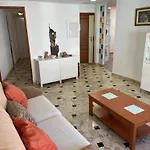 H&h El Santisimo * グラナダ